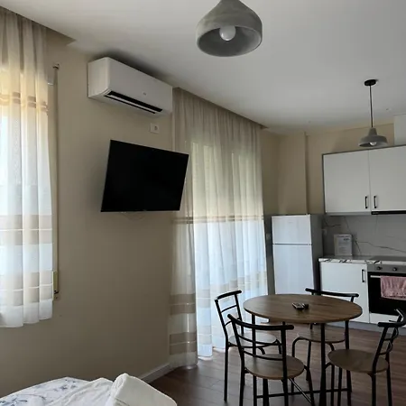 Vers Apartman Tirana